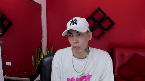 Snapshot of gaarataihen1 chatting on 12-18-24, 08:25 Gaara online show from 12-18-24, 08:25