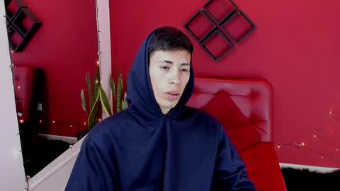 Snapshot of gaarataihen1 chatting on 12-26-24, 01:43 Gaara online show from 12-26-24, 01:43