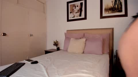 Snapshot of gabby_london chatting on 12-23-24, 03:12 Gabriela online show from 12-23-24, 03:12