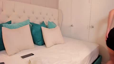 Snapshot of gabby_london chatting on 03-06-25, 11:25 Gabriela online show from 03-06-25, 11:25