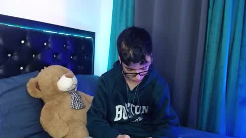 Snapshot of gabriel_x18 chatting on 02-15-26, 05:04 gabriel_x18 online show from 02-15-26, 05:04