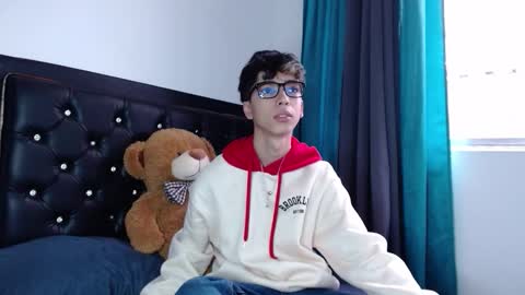 gabriel_x18 online show from 03-15-26, 08:59