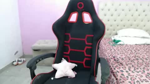 Snapshot of gabriela_jay1 chatting on 12-17-25, 09:32 G A B R I E L A I S B A C K. online show from 12-17-25, 09:32