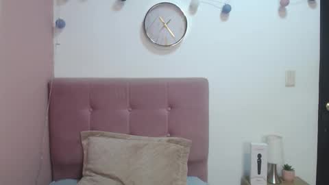 Gabriela online show from 02-12-26, 04:51