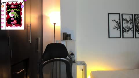 Gabriella online show from 12-22-25, 07:55