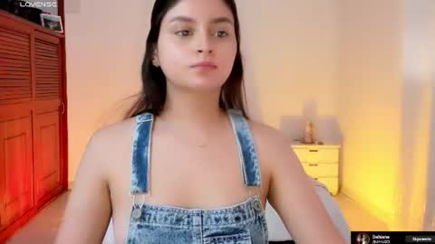 Snapshot of gabriellahoney18 chatting on 06-17-26, 05:14 Gabriella online show from 06-17-26, 05:14