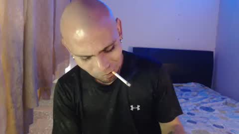 Snapshot of gabrielle_ramirez chatting on 01-18-25, 06:21 Gabriel online show from 01-18-25, 06:21