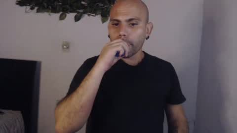 Snapshot of gabrielle_ramirez chatting on 12-20-25, 06:53 Gabriel online show from 12-20-25, 06:53