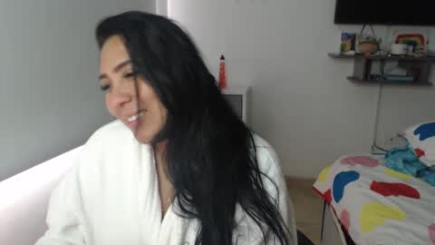 Snapshot of gaby_bluexx chatting on 02-20-25, 12:15 Gaby Blue online show from 02-20-25, 12:15