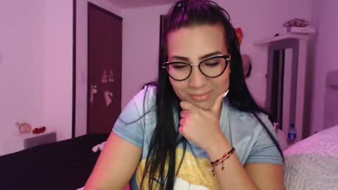 Snapshot of gaby_bluexx chatting on 03-11-25, 08:09 Gaby Blue online show from 03-11-25, 08:09