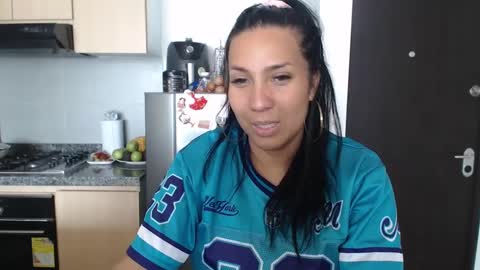 Snapshot of gaby_bluexx chatting on 09-23-25, 03:59 Gaby Blue online show from 09-23-25, 03:59