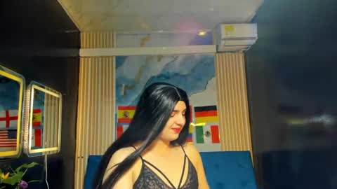 Snapshot of gaby_gil_ chatting on 06-18-26, 12:53 GABY GIL online show from 06-18-26, 12:53