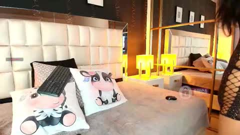 Gaby online show from 02-01-26, 04:16