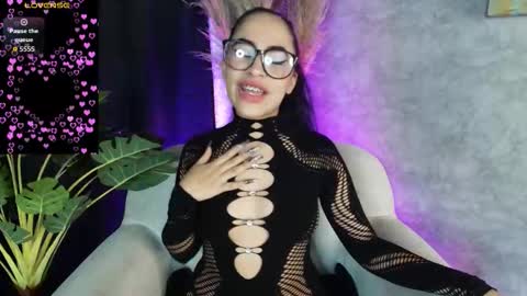          online show from 11-20-25, 02:56