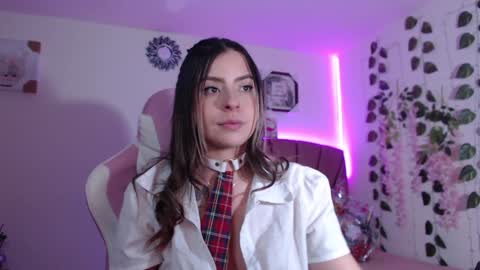 Snapshot of gaby_vandriel chatting on 12-17-24, 10:00 GABRIELA online show from 12-17-24, 10:00