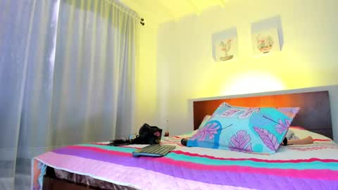 Snapshot of gabybuttler1 chatting on 01-16-25, 03:35 Gabybuttler online show from 01-16-25, 03:35