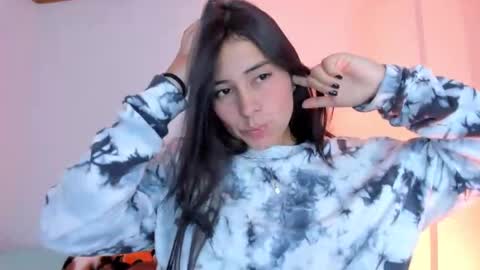 Snapshot of gabybuttler1 chatting on 10-16-25, 12:00 Gabybuttler online show from 10-16-25, 12:00