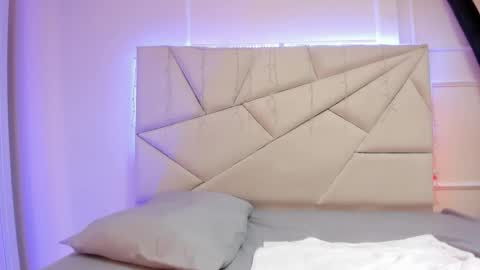  gabriela y Antonella  online show from 01-28-25, 06:17