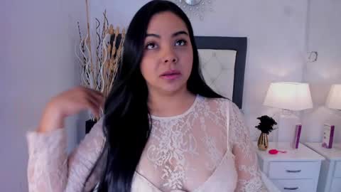 Snapshot of gabyherreraa chatting on 05-19-26, 11:44 Gaby online show from 05-19-26, 11:44