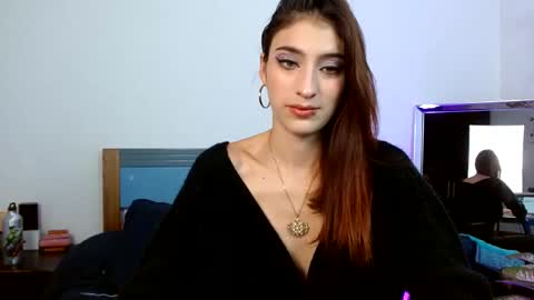 Snapshot of gabykovalenko chatting on 01-10-25, 04:33 Gaby online show from 01-10-25, 04:33