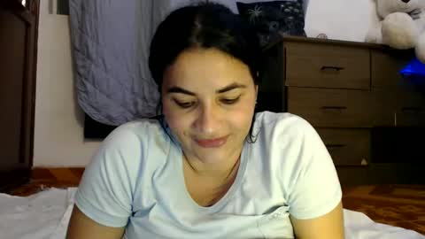 Snapshot of gabysot chatting on 01-08-25, 02:25 gabysot online show from 01-08-25, 02:25