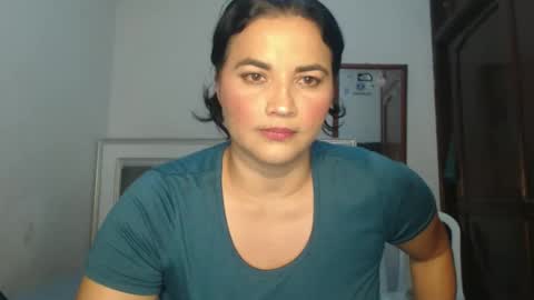Snapshot of gabysot chatting on 04-18-26, 08:31 gabysot online show from 04-18-26, 08:31
