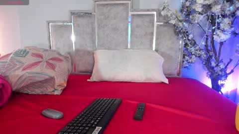 gabyyjones online show from 10-25-25, 11:29