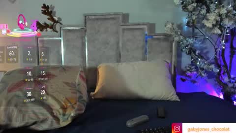 gabyyjones online show from 11-30-25, 11:47