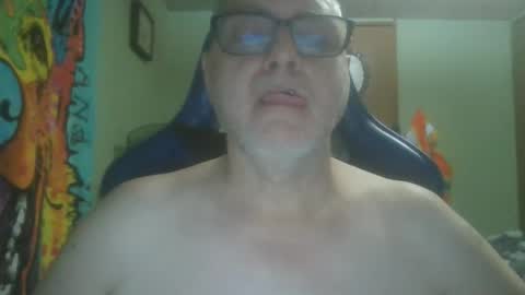 gadude45 online show from 11-18-25, 02:39