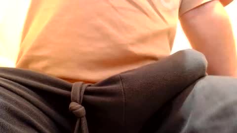Snapshot of gae89tano chatting on 10-10-25, 10:25 gae89tano online show from 10-10-25, 10:25