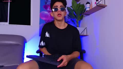 Snapshot of gael_moon chatting on 02-13-26, 05:03 Gael Moon online show from 02-13-26, 05:03