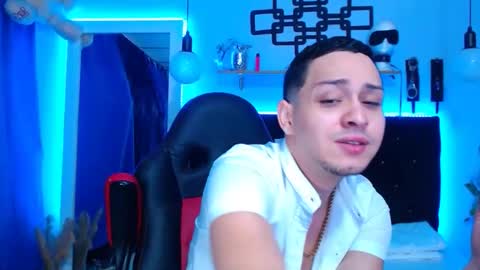 Snapshot of gaellittle chatting on 02-10-25, 12:39 gaellittle online show from 02-10-25, 12:39