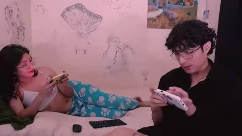 Gaia y Clayde online show from 03-04-26, 10:05