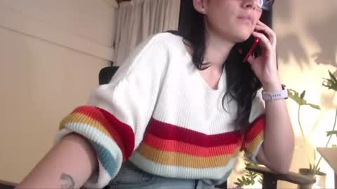 Snapshot of gaitan4 chatting on 07-08-26, 11:53 gaitan4 online show from 07-08-26, 11:53