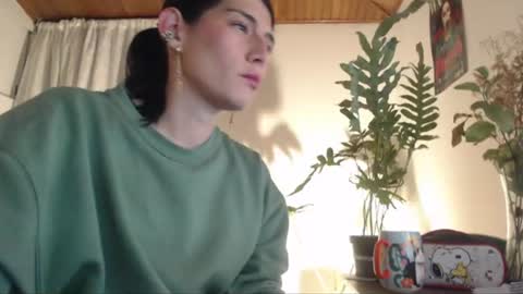 Snapshot of gaitan4 chatting on 07-19-26, 06:28 gaitan4 online show from 07-19-26, 06:28
