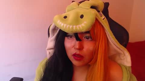 Kate 3 online show from 12-19-25, 07:32