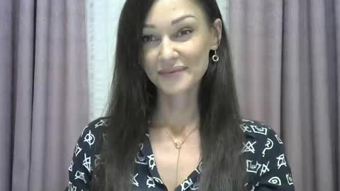 Snapshot of galaxy_33 chatting on 09-08-25, 05:23 galaxy_33 online show from 09-08-25, 05:23