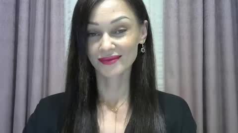 Snapshot of galaxy_33 chatting on 10-18-25, 05:35 galaxy_33 online show from 10-18-25, 05:35