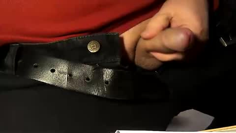 Snapshot of gallimanxxleu chatting on 01-08-25, 11:32 Stutzen online show from 01-08-25, 11:32