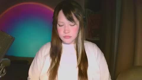 Snapshot of gamergirl01 chatting on 10-07-25, 04:04 Alex brb in 2 hours online show from 10-07-25, 04:04