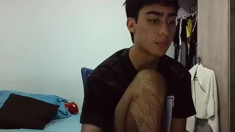 gamertwink19 online show from 11-06-25, 02:56