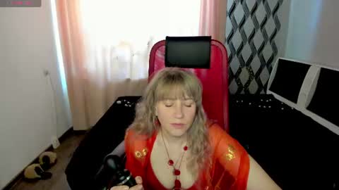 Snapshot of ganet469 chatting on 06-21-26, 06:49 Janette online show from 06-21-26, 06:49