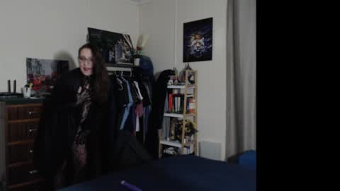 Snapshot of gangbangxxxgirl chatting on 02-22-25, 10:29 HOT online show from 02-22-25, 10:29