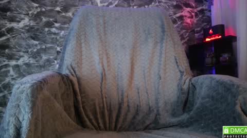 Snapshot of garbel09 chatting on 12-28-24, 10:03 Chris Dont forget to gift me thumb up Its very important to me and makes me happy AF online show from 12-28-24, 10:03