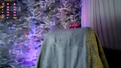 Snapshot of garbel09 chatting on 03-10-25, 05:11 Chris Dont forget to gift me thumb up Its very important to me and makes me happy AF online show from 03-10-25, 05:11