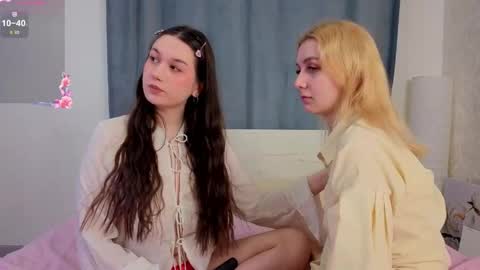 Violla online show from 04-13-26, 03:34