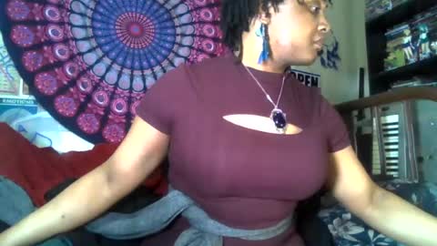 Snapshot of gardeniaspear chatting on 07-07-26, 06:27 Gardenia online show from 07-07-26, 06:27