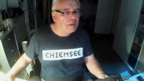 Snapshot of gargamil chatting on 08-03-26, 02:11 gargamil online show from 08-03-26, 02:11