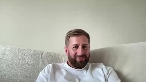 Snapshot of garycooke1983 chatting on 07-01-26, 01:56 garycooke1983 online show from 07-01-26, 01:56