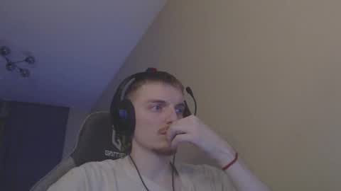 Snapshot of gasturfahe chatting on 02-13-25, 11:37 gasturfahe online show from 02-13-25, 11:37